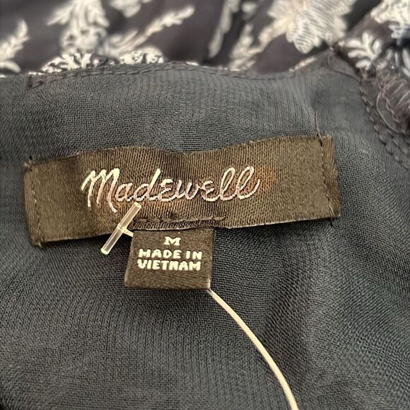 NWT Madewell Bubble Sleeve Smocked Midi Dress M - Picture 2 of 9